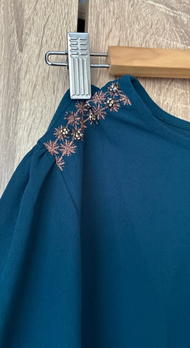 Uzun Kollu V Yaka Mavi Bluz - Görsel 2