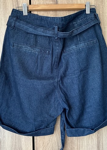 Kadın Lacivert Kemerli Denim Şort - Görsel 2