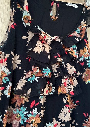 Çiçek desenli bluz - Görsel 3