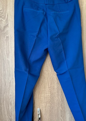 Kadın Mavi Kemerli Kumaş Pantolon - Görsel 2