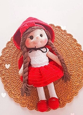 Amigurumi kırmızı başlıklı kız