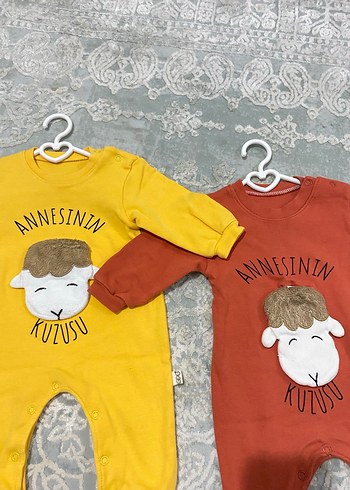 6 Ay Beden İkiz Bebek Tulumları