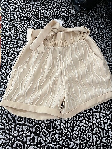 ZARA ETİKETLİ