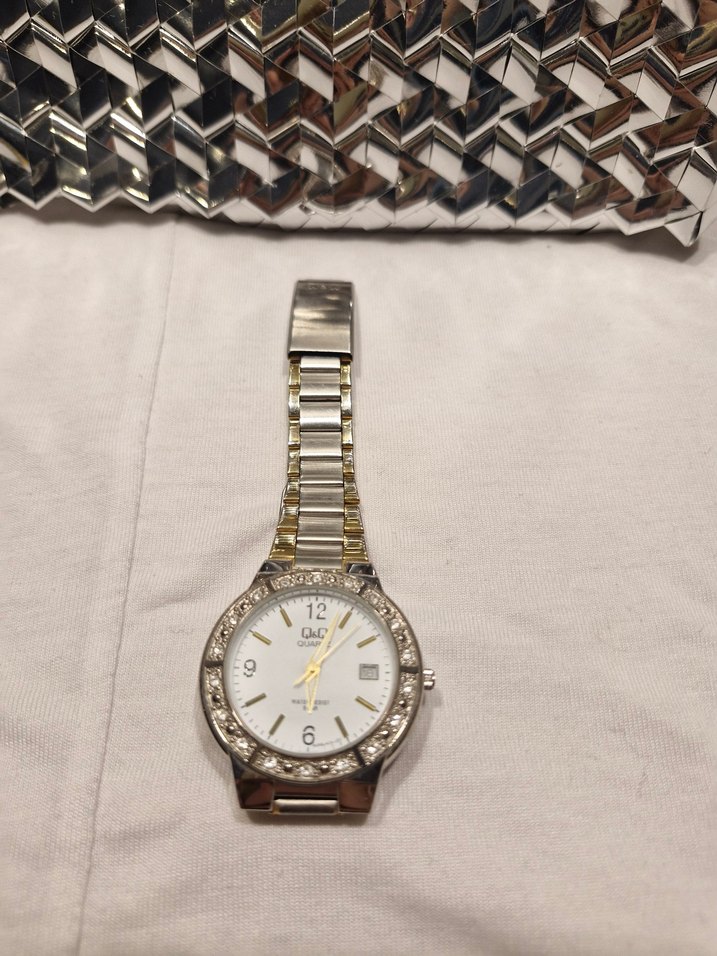 Q&Q Quartz Bayan Kol Saati  Çelik Kordon - Görsel 4