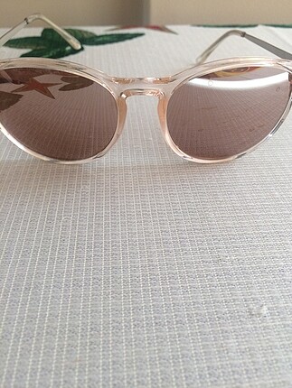 H&M Güneş gözlüğü