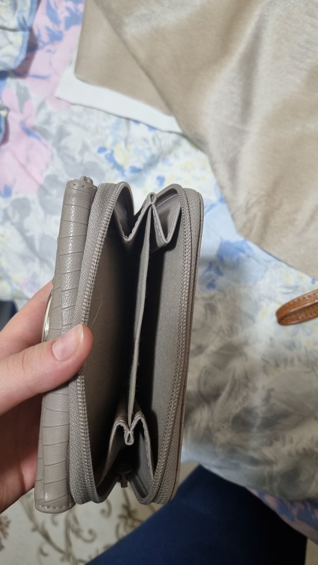 Gri Deri Yılan Desenli Tokalı Kadın Çanta - Görsel 4