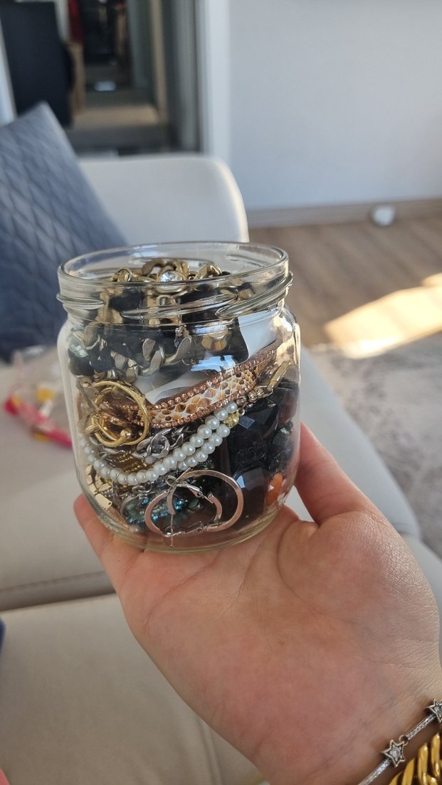 Altın Kapaklı Cam Kavanozda Takı Seti - Görsel 2