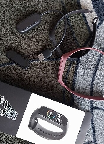 Mi band 4 akıllı bileklik
