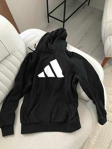 Adidas sweat