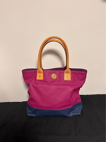 Tory Burch çamta