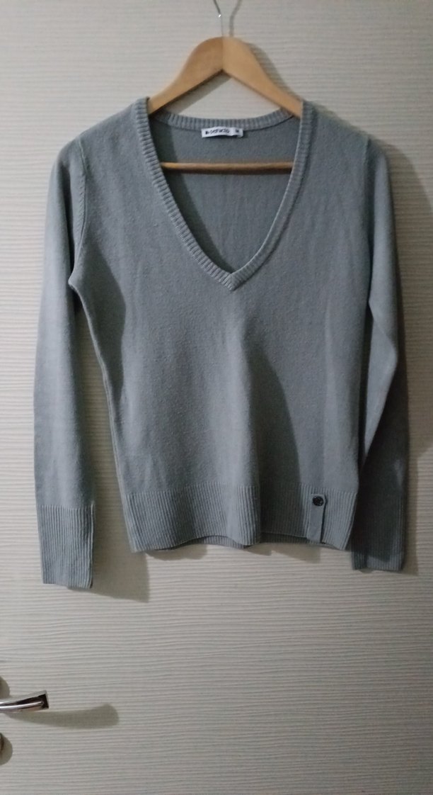 Gri V Yakalı Kadın Triko Kazak - Görsel 2