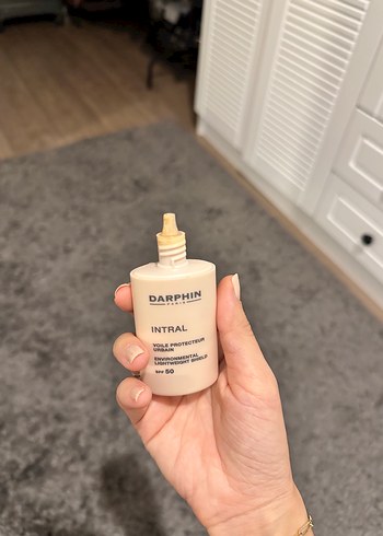 Beden Renk Darphin Intral Bej Fondöten SPF 50
