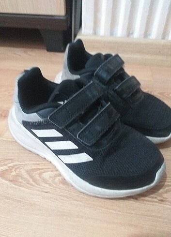 Adidas spor cocuk ayakbı