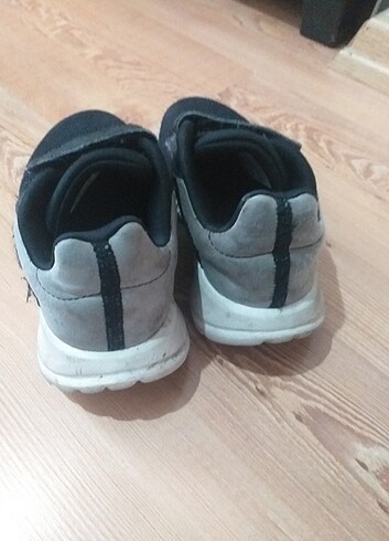 29 Beden Adidas spor cocuk ayakbı