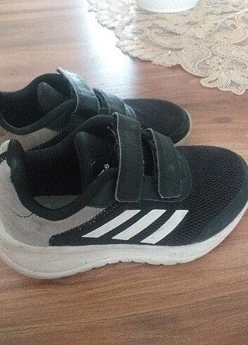 Adidas çocuk spor ayakkabı