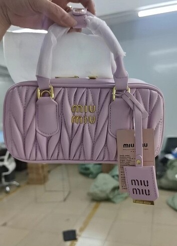 MIU MIU ÇANTA 