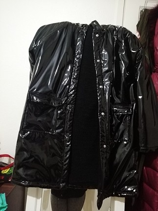 Yeni durumda iki kere giyilmiş dar geldiği için satıyorum ????