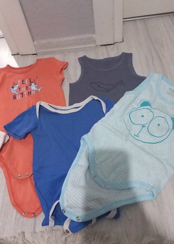 Mavi Pamuklu Bebek Kolsuz Body - Görsel 2