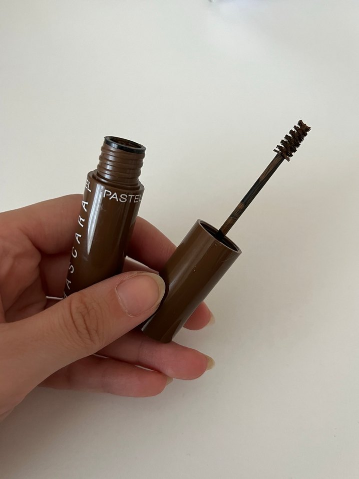 Pastel Kaş Maskarası - Görsel 2