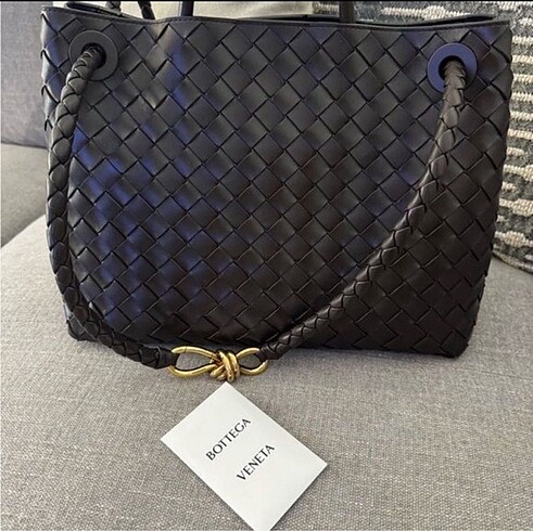 Bottega veneta