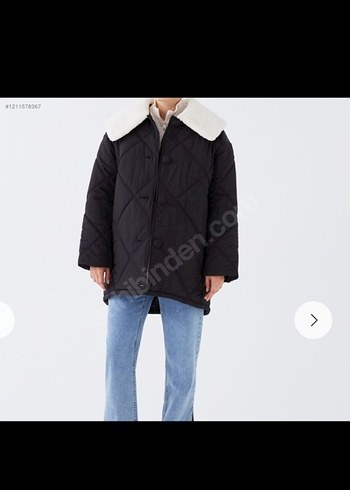 Kürk Detaylı Siyah Kısa Kadın Mont - Görsel 3