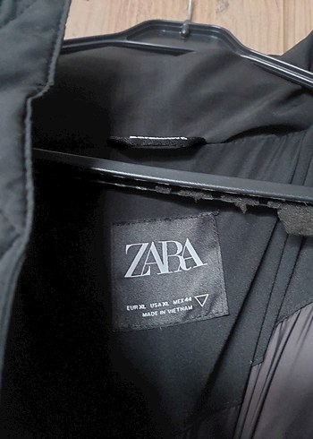 Siyah Kapüşonlu Fermuarlı erkek Yelek - Görsel 4