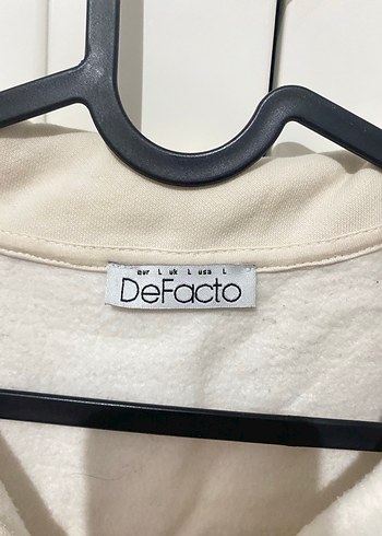 Yarım Fermuarlı Beyaz Kadın Sweatshirt