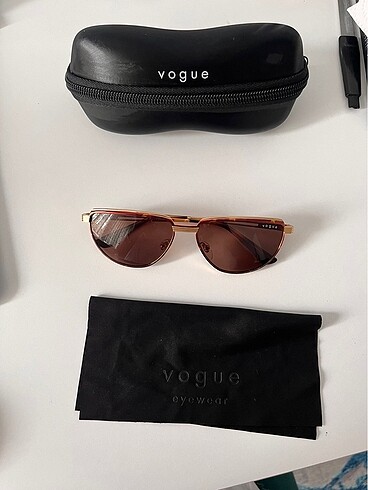 Vogue Güneş Gözlüğü
