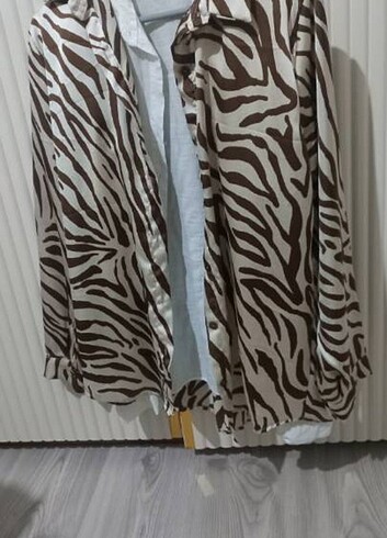 Saten gömlek zebra desen