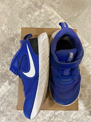 25 Beden Nike ayakkabı
