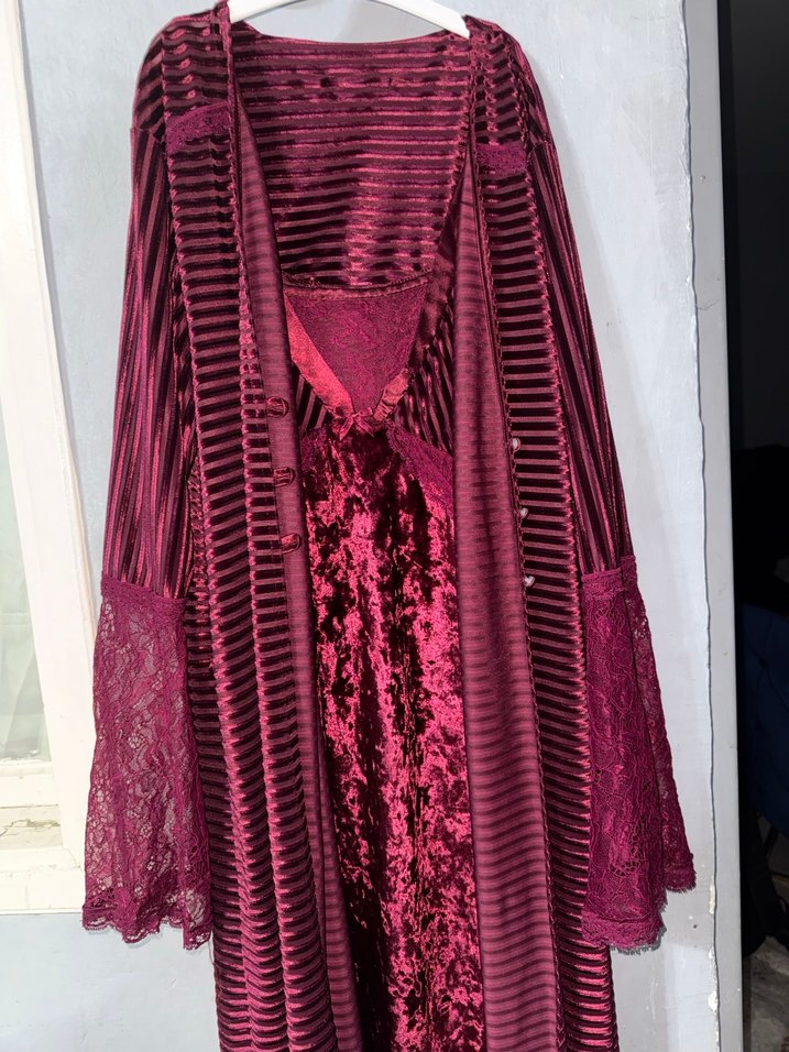 Bordo Uzun kadife gecelik Takımı - Görsel 2