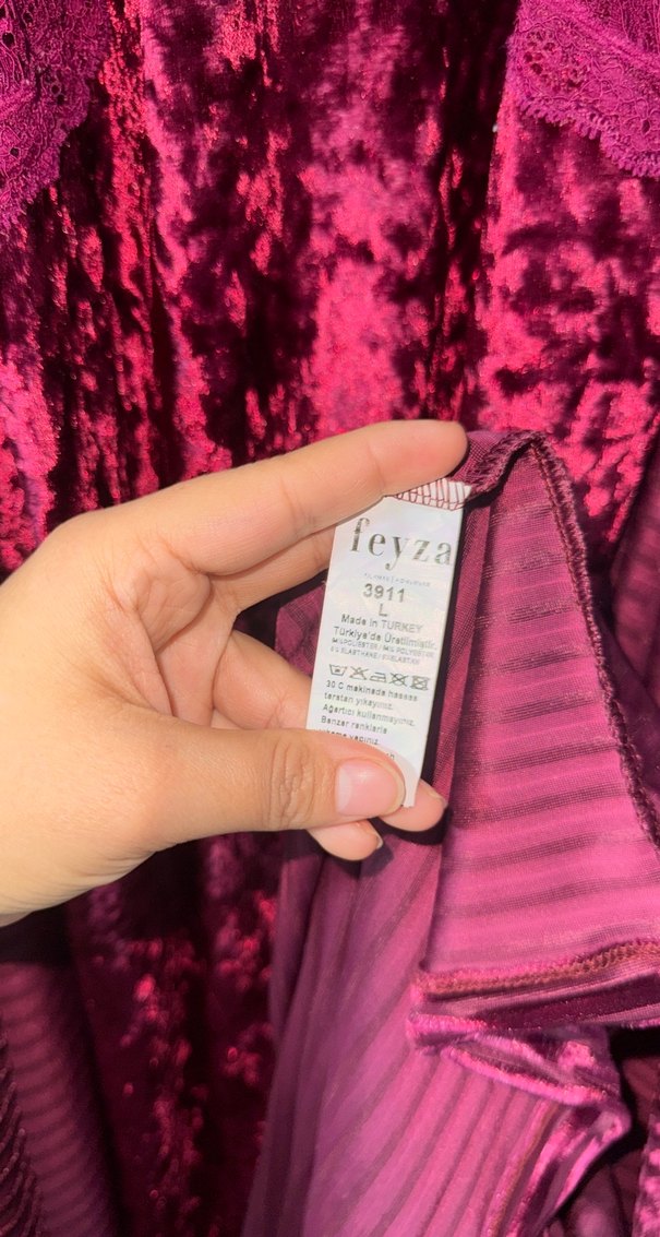 Bordo Uzun kadife gecelik Takımı - Görsel 4