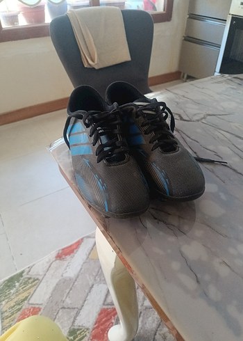 siyah Erkek Futbol Ayakkabısı yeni etiketi yok sadece - Görsel 2