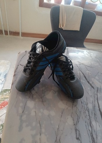 siyah Erkek Futbol Ayakkabısı yeni etiketi yok sadece