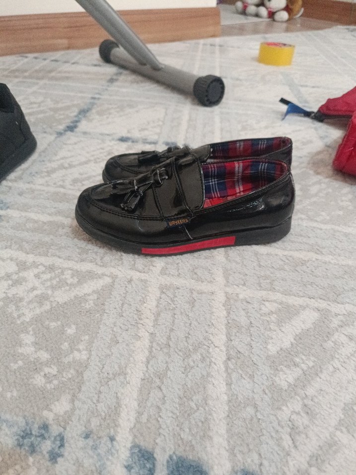 Tokalı Erkek Çocuk Loafer çok iyi durumda - Görsel 3