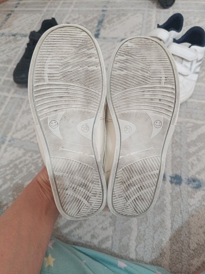 Beyaz Tokalı Erkek Çocuk Günlük Ayakkabı - Görsel 3