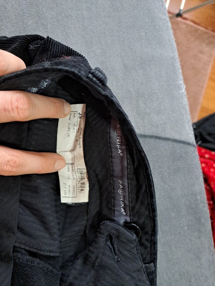 fabrika marka 48 beden siyah kadife pantolon - Görsel 2