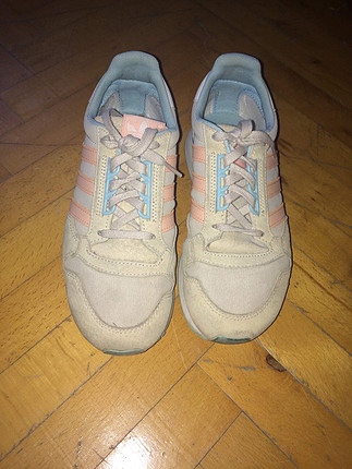 37 Beden ten rengi Renk Adidas ayakkabı