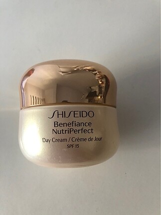 SHISEIDO BENEFIANCE GÜNDÜZ KREMİ