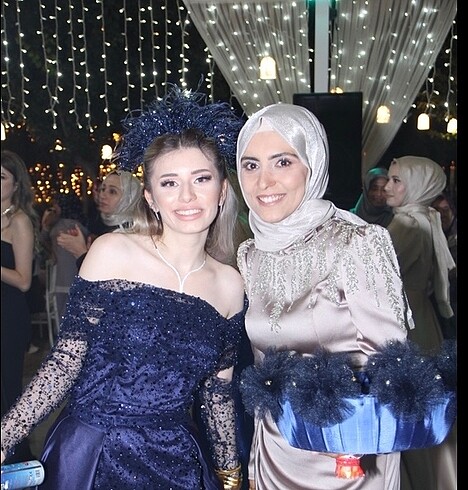 Diğer Tüylü kına tacı lacivert taşlı