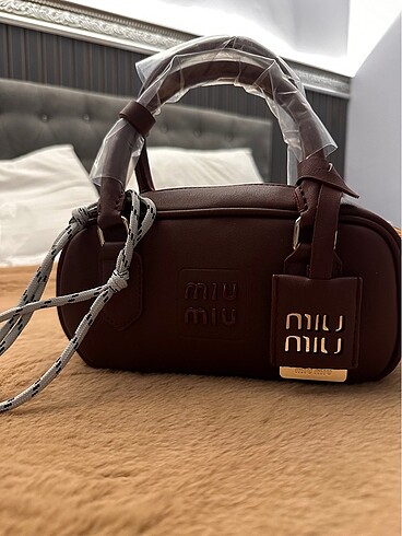 Bordo miu miu