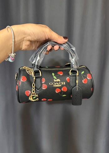 Beden siyah Renk Coach Siyah Deri Kiraz Desenli Kadın Çanta