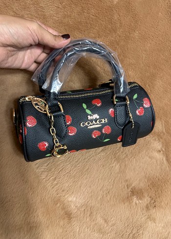 Coach Siyah Deri Kiraz Desenli Kadın Çanta