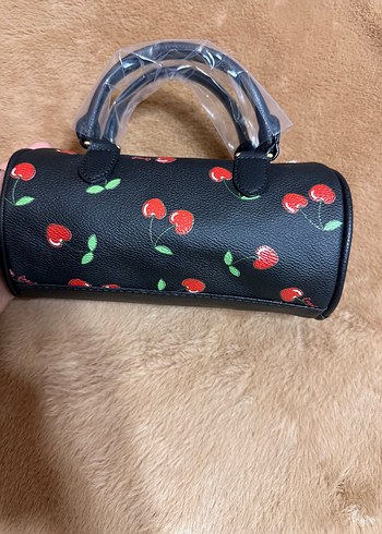 Beden Coach Siyah Deri Kiraz Desenli Kadın Çanta