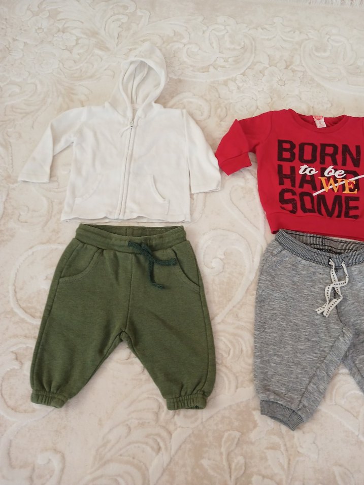 Renkli Baskılı Kırmızı Sweatshirt ve Gri Pantolon - Görsel 5