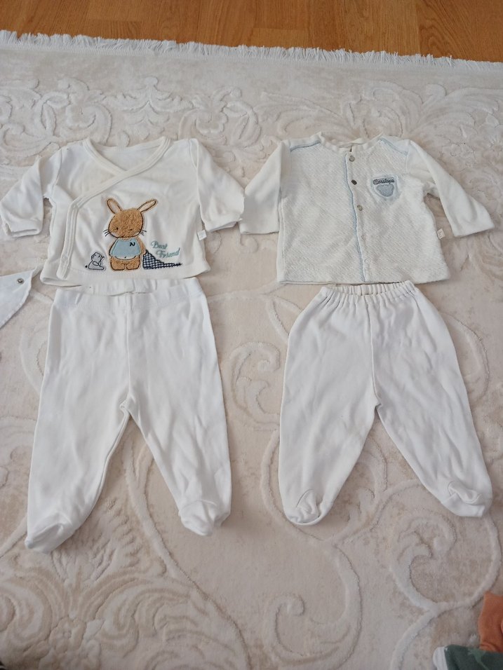 Beyaz Örme Pamuklu Bebek Erkek Takımı - Görsel 5