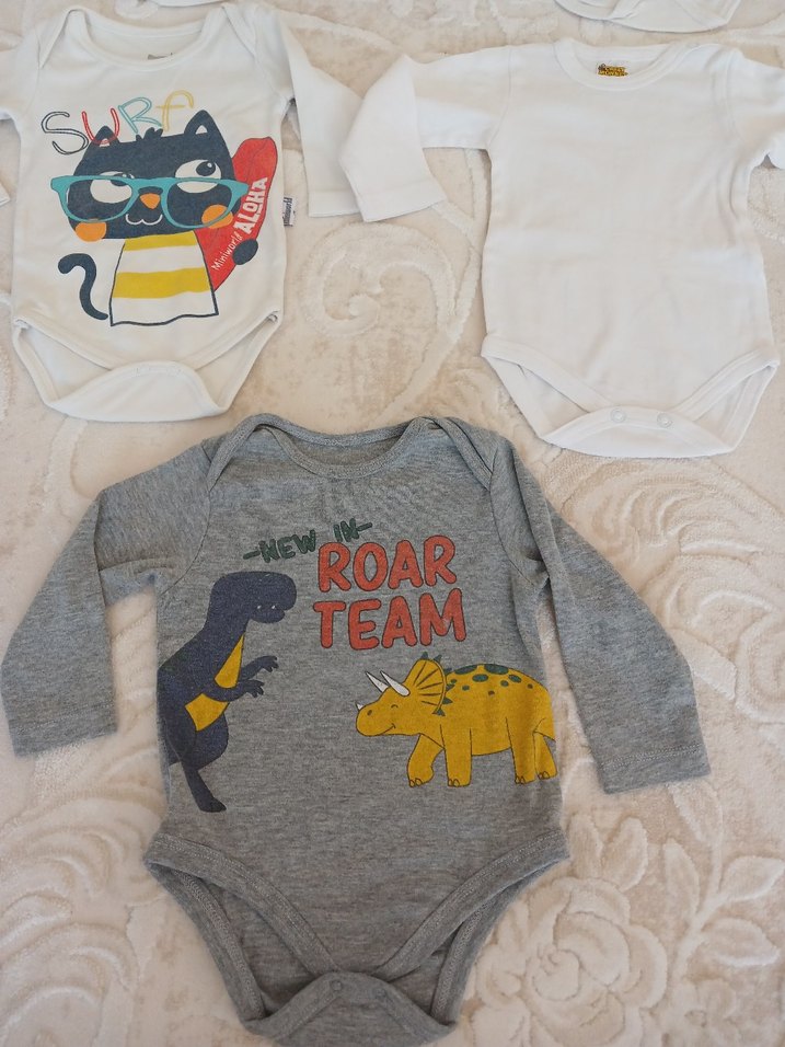 Bebek Kız Beyaz Uzun Kollu V Yaka Body - Görsel 5