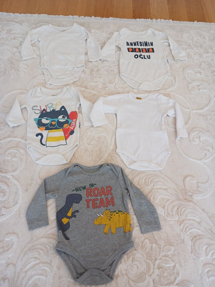 Bebek Kız Beyaz Uzun Kollu V Yaka Body - Görsel 3