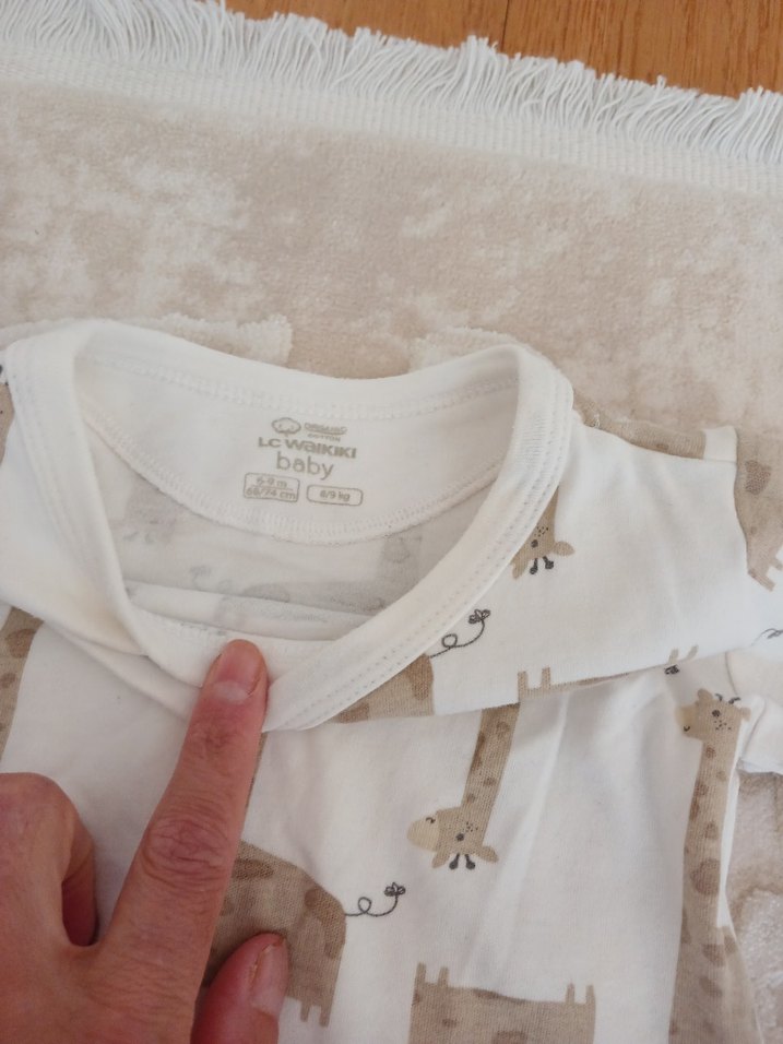 Beyaz Uzun Kollu Bebek Body V Yakalı - Görsel 3