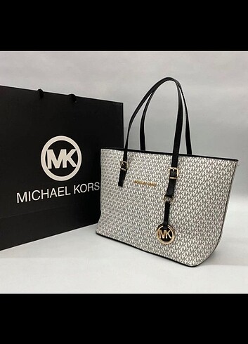 Michael Kors çanta